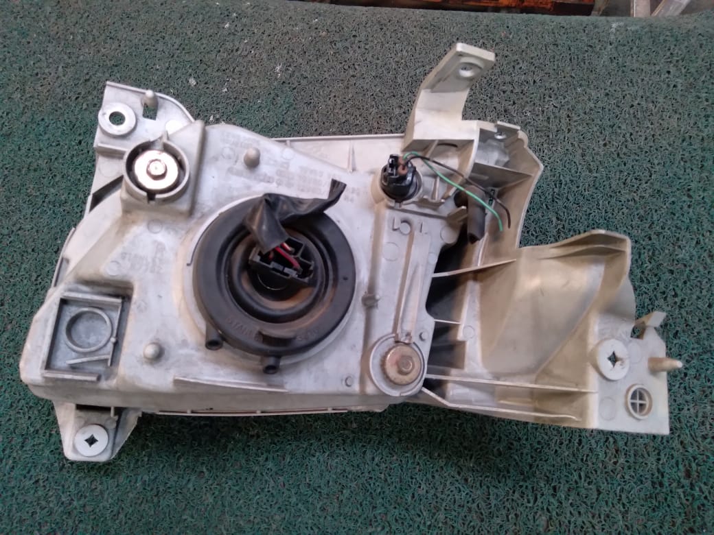 Farol MPV 1995 RH