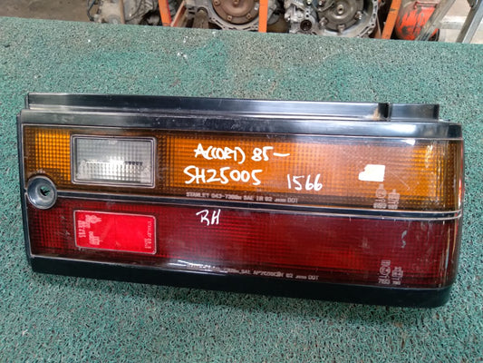 Stop accord 1985 RH