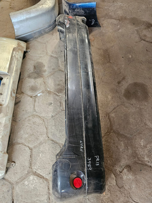 Parachoque Trasero Noah 2002