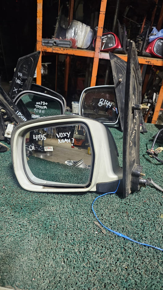 Retrovisor NOAH-VOXY 2004 LH