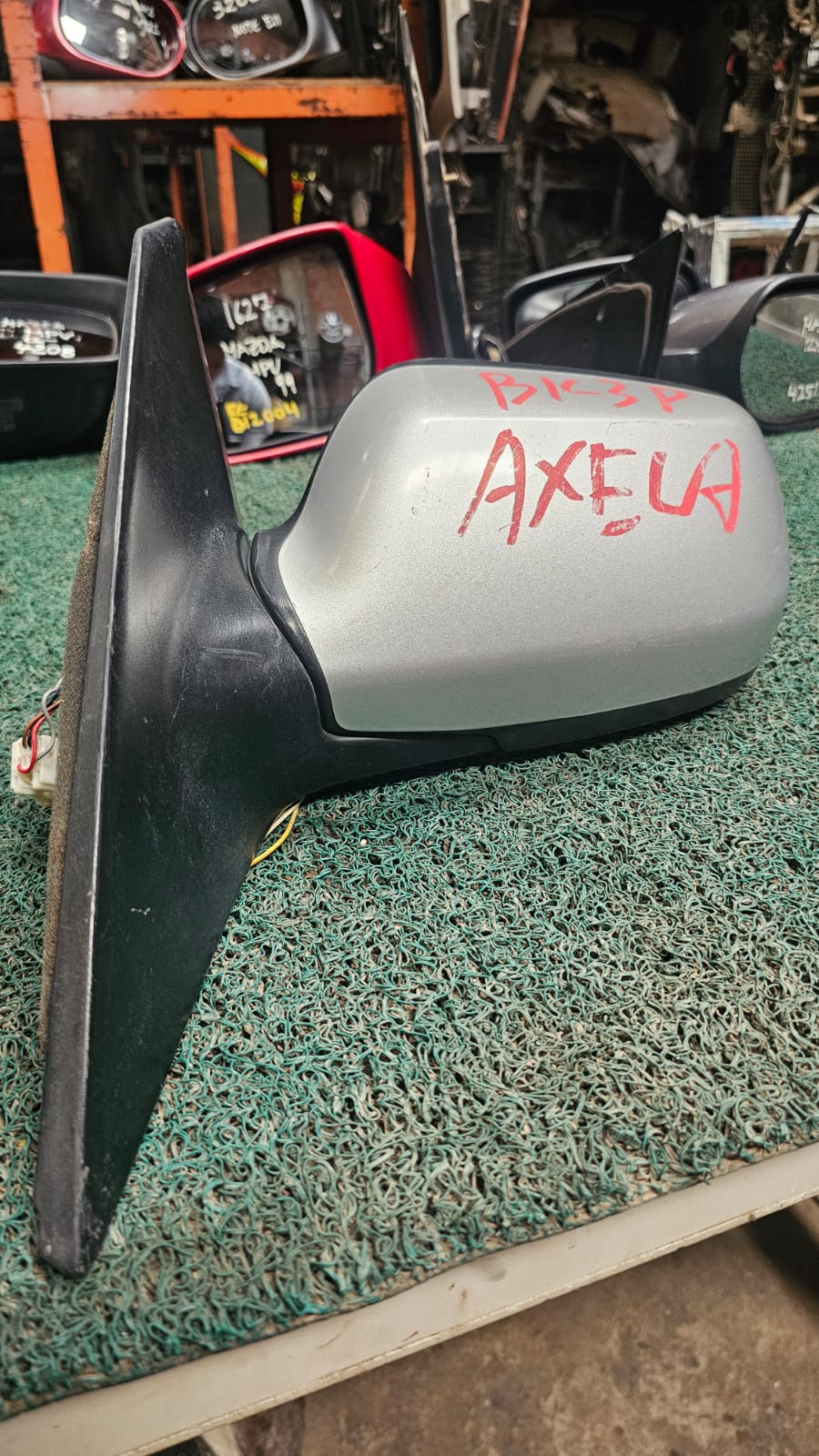 Retrovisor Axela 2004 LH